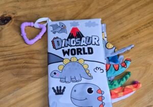 Libro sensorial Dinos